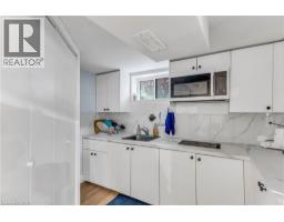 392 VICTORIA Street S - 40