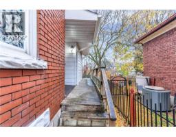 392 VICTORIA Street S - 47