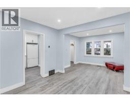 392 VICTORIA Street S - 6