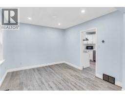 392 VICTORIA Street S - 9