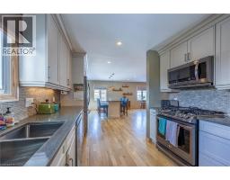 220 KING HIRAM Street - 11