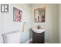 132 QUEEN Street W - 37