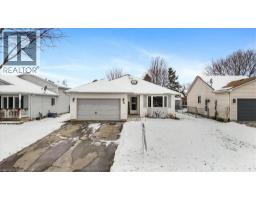 33 THOMPSON Drive - 1