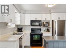 33 THOMPSON Drive - 15