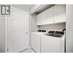 33 THOMPSON Drive - 17