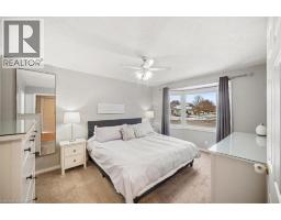 33 THOMPSON Drive - 5