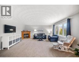 33 THOMPSON Drive - 8