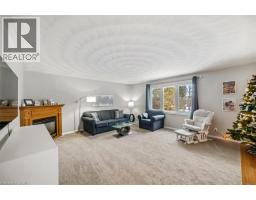 33 THOMPSON Drive - 9