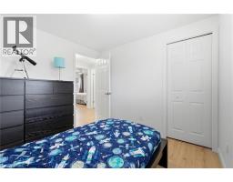 48 ALDERSON Drive - 25