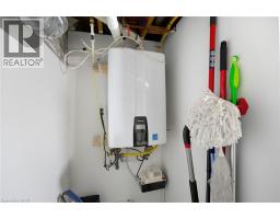 48 ALDERSON Drive - 41