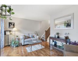 10 FOXGLOVE Crescent UnitNo. 37 - 14