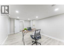 271 BEDFORD Road - 39