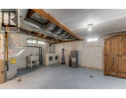 271 BEDFORD Road - 40