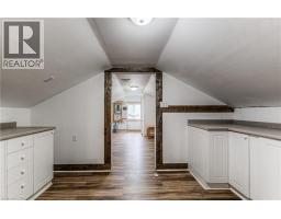 271 BEDFORD Road - 43