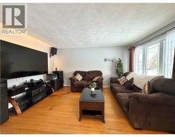 66 CHALMERS Street S - 11