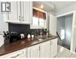 66 CHALMERS Street S - 19