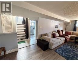 66 CHALMERS Street S - 26