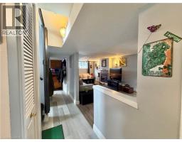 66 CHALMERS Street S - 27