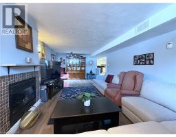 66 CHALMERS Street S - 29