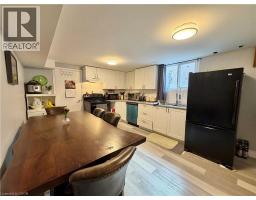 66 CHALMERS Street S - 31