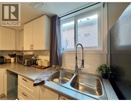 66 CHALMERS Street S - 35