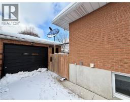 66 CHALMERS Street S - 4