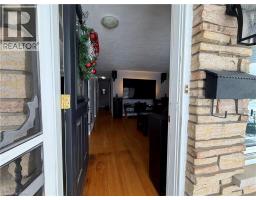 66 CHALMERS Street S - 8