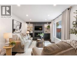 391 STRAWBERRY Crescent - 19