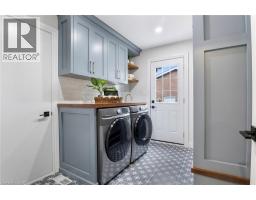 391 STRAWBERRY Crescent - 24