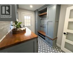 391 STRAWBERRY Crescent - 25