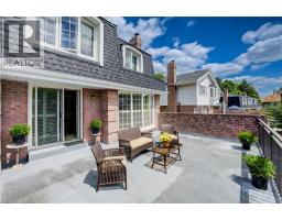 493 BEECHWOOD Drive UnitNo. 4 - 33