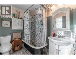 18 KING Street UnitNo. A&B - 10