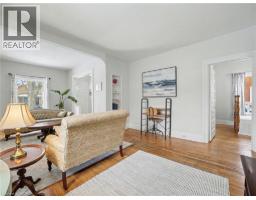 11 WELLS Avenue - 10