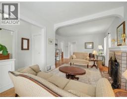 11 WELLS Avenue - 13