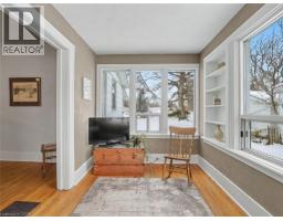 11 WELLS Avenue - 16