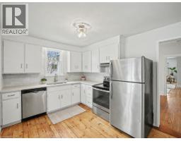 11 WELLS Avenue - 21