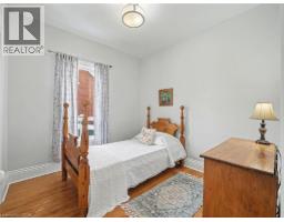 11 WELLS Avenue - 27