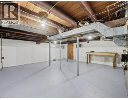 11 WELLS Avenue - 34