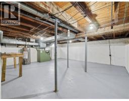 11 WELLS Avenue - 35