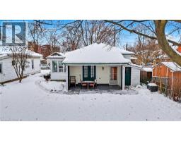 11 WELLS Avenue - 37