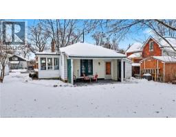 11 WELLS Avenue - 39