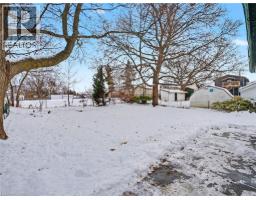 11 WELLS Avenue - 43