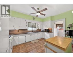 66 KING Street E - 14