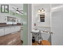 66 KING Street E - 15