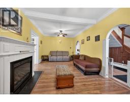 66 KING Street E - 18