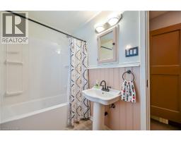 66 KING Street E - 29