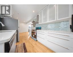 38 HILLBROOK Crescent - 10