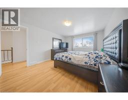 38 HILLBROOK Crescent - 14