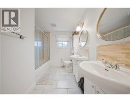 38 HILLBROOK Crescent - 22