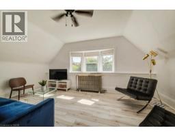 350 QUEEN Street S - 33